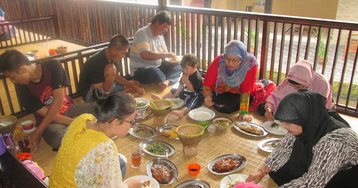 Detail Rumah Makan Di Sumedang Nomer 16