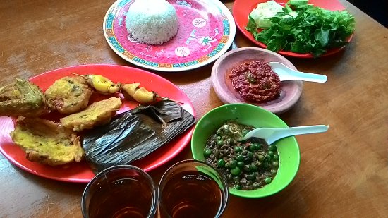 Detail Rumah Makan Ibu Imas Di Bandung Nomer 7