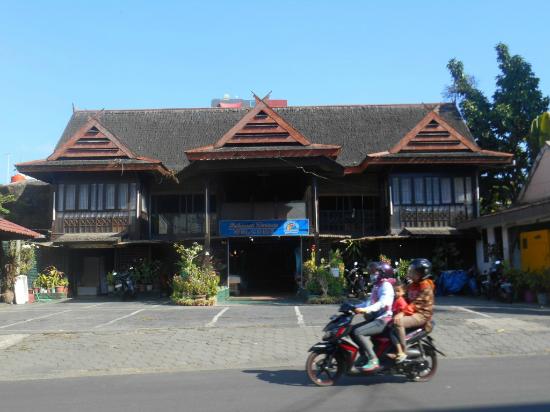 Detail Rumah Makan Istana Nomer 18