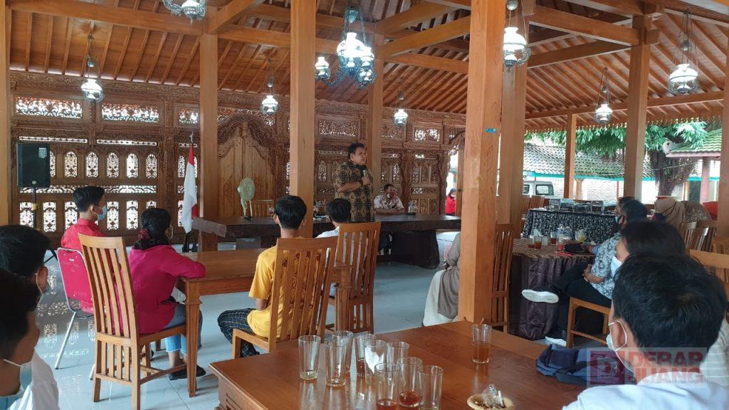 Detail Rumah Makan Joglo Sragen Nomer 55