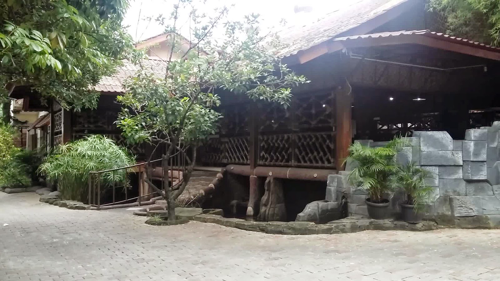 Detail Rumah Makan Kalimantan Cimanggis Nomer 4
