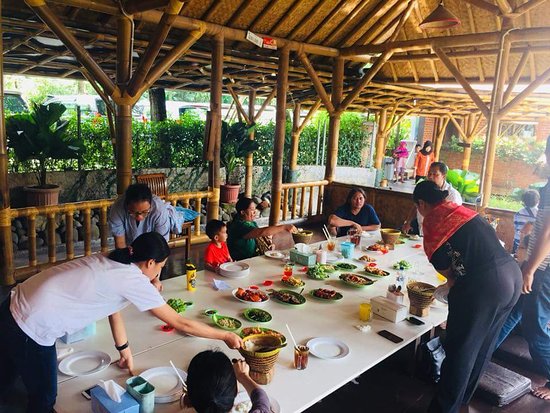 Detail Rumah Makan Lesehan Di Depok Nomer 29