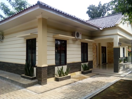 Detail Rumah Makan Majalengka Nomer 4