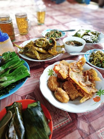 Rumah Makan Mang Yeye Subang - KibrisPDR