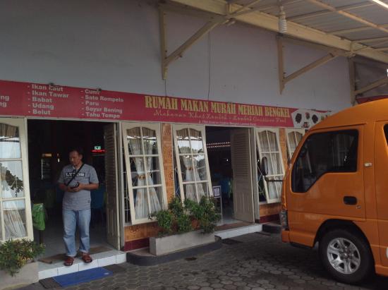 Detail Rumah Makan Murah Meriah Nomer 7