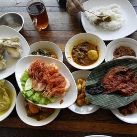 Detail Rumah Makan Nasi Padang Nomer 9