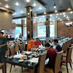 Detail Rumah Makan Pagi Sore Jeruk Purut Nomer 39