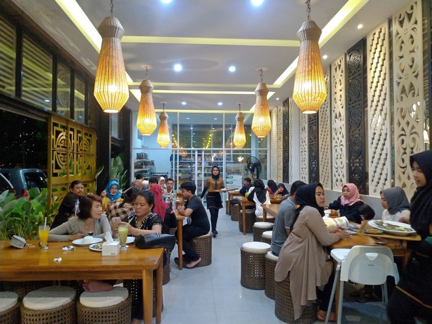 Detail Rumah Makan Pontianak Di Jakarta Nomer 11