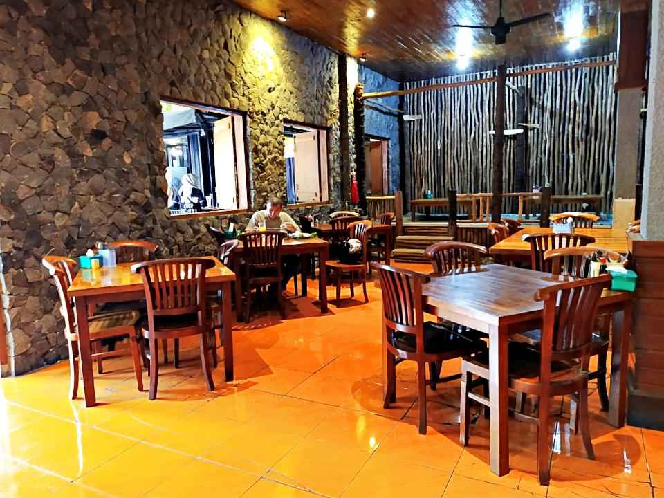 Rumah Makan Ponyo Malabar - KibrisPDR