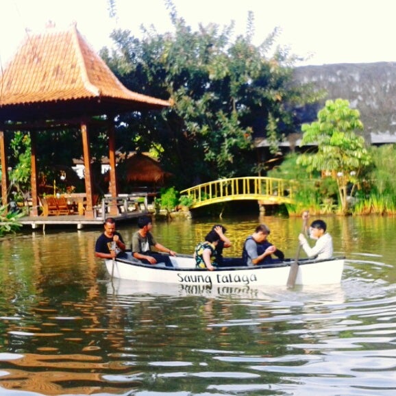 Detail Rumah Makan Saung Di Depok Nomer 40