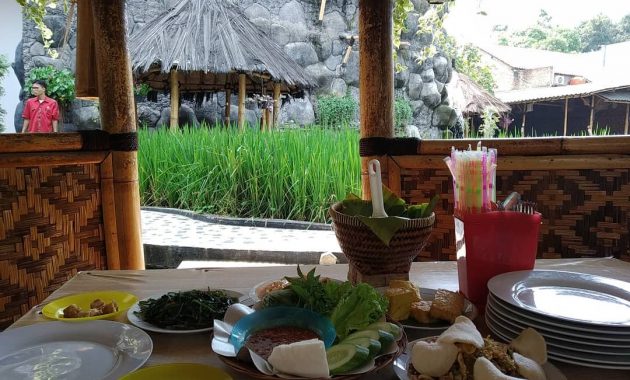 Detail Rumah Makan Saung Wulan Bekasi Nomer 40