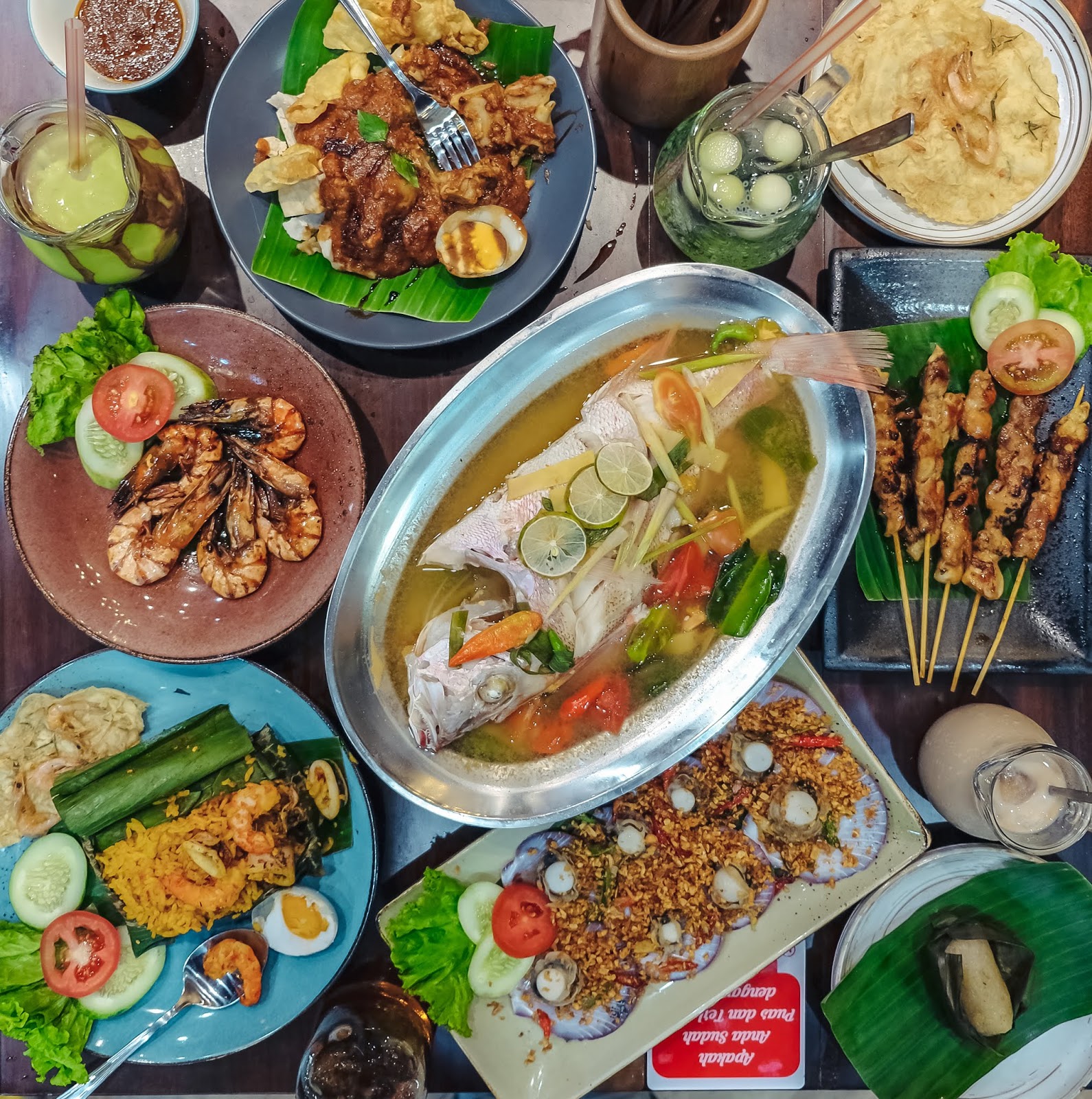 Detail Rumah Makan Seafood Di Manado Nomer 13