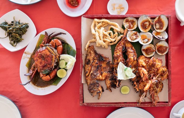 Detail Rumah Makan Seafood Di Muara Angke Nomer 4