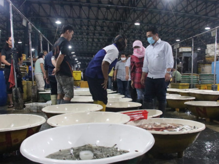 Detail Rumah Makan Seafood Di Muara Angke Nomer 51