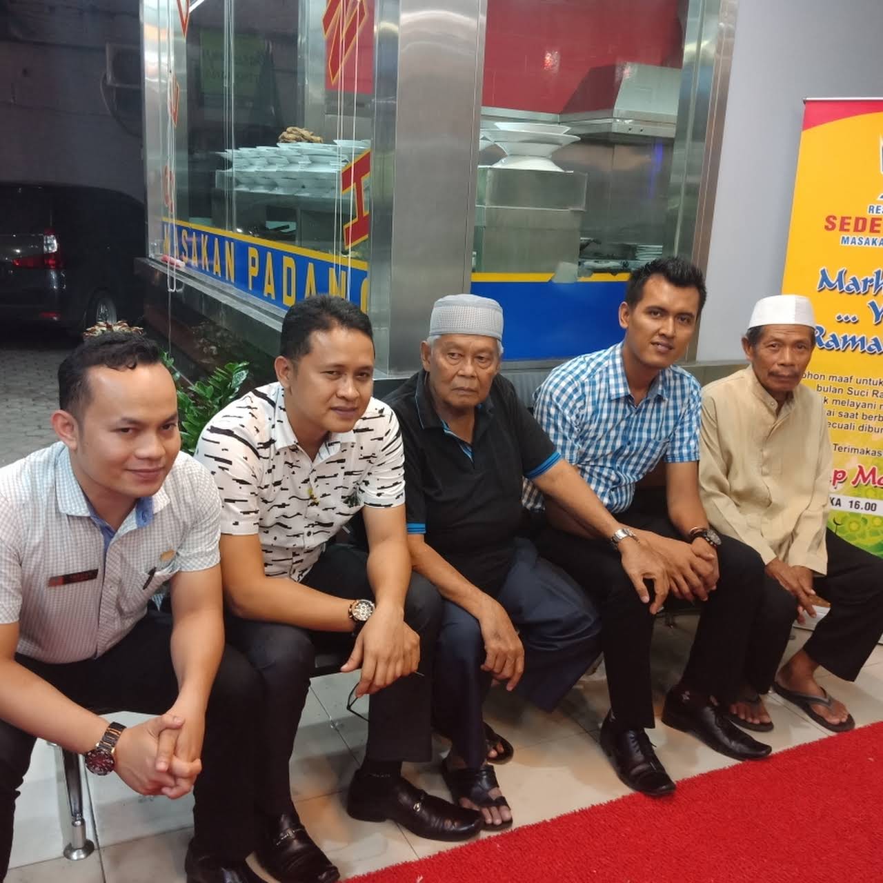 Detail Rumah Makan Sederhana Jambi Nomer 18