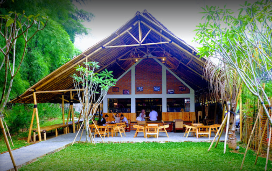 Detail Rumah Makan Sentul Curug Nomer 32