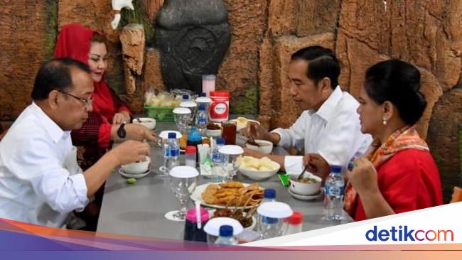 Detail Rumah Makan Soto Nomer 45