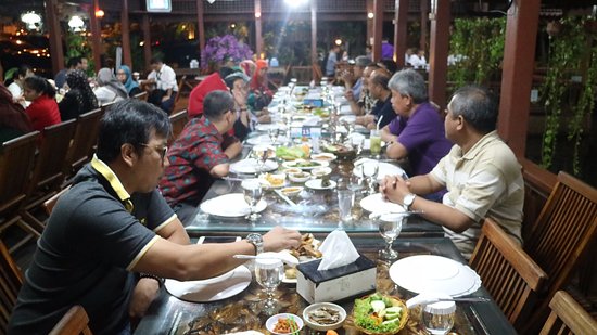 Detail Rumah Makan Sri Melayu Di Palembang Nomer 10