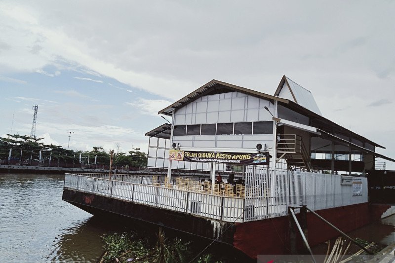 Detail Rumah Makan Terapung Nomer 8