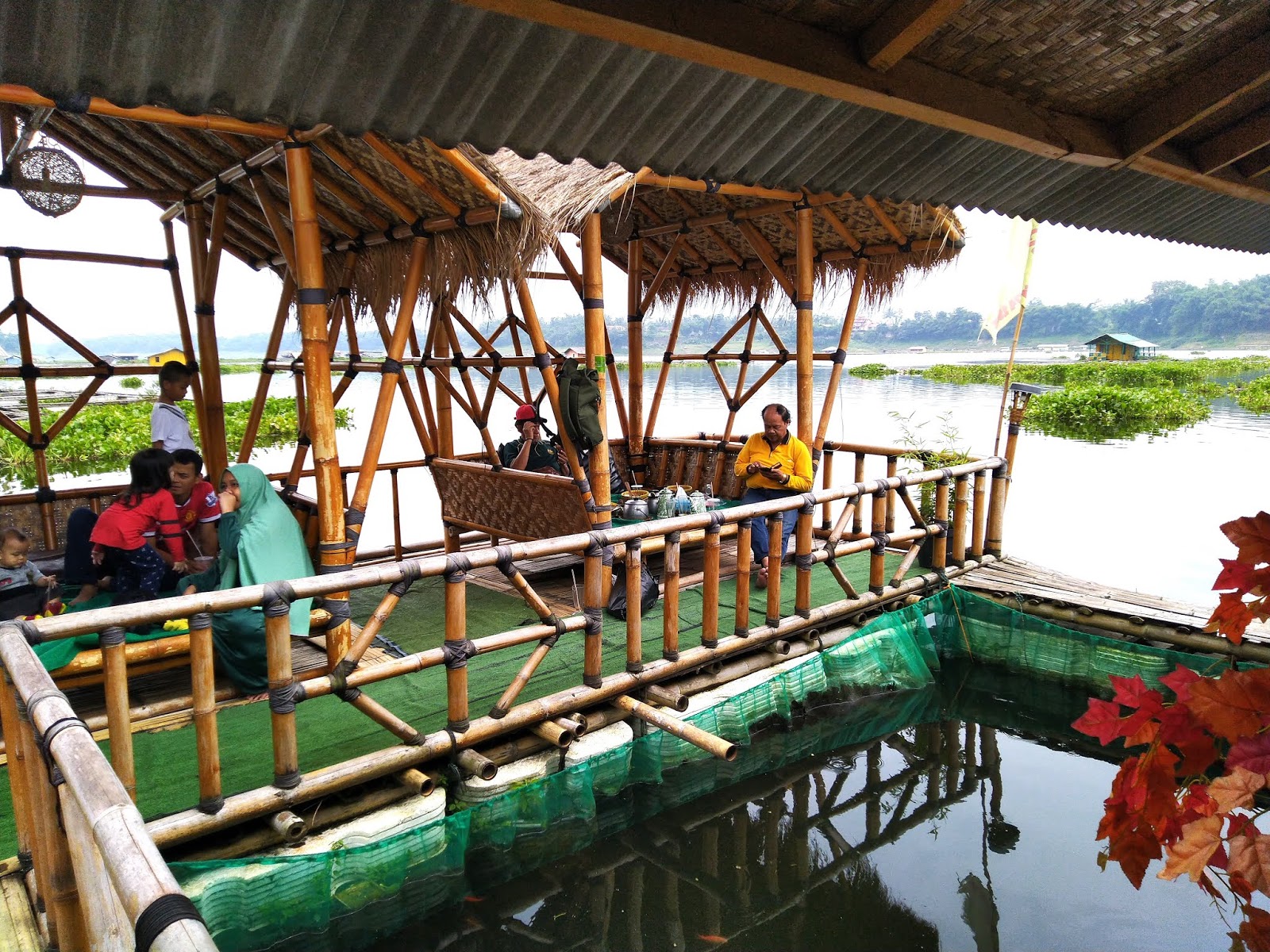 Detail Rumah Makan Terapung Cililin Kabupaten Bandung Barat Jawa Barat Nomer 45