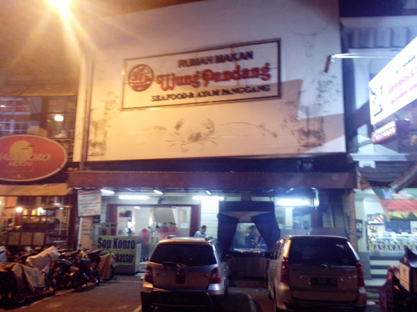 Detail Rumah Makan Ujung Pandang Bsd Nomer 13