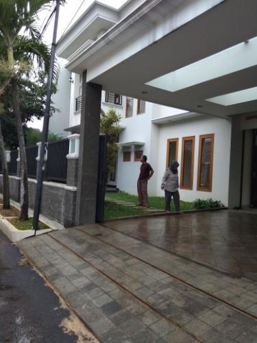 Detail Rumah Mewah Di Jakarta Timur Nomer 21