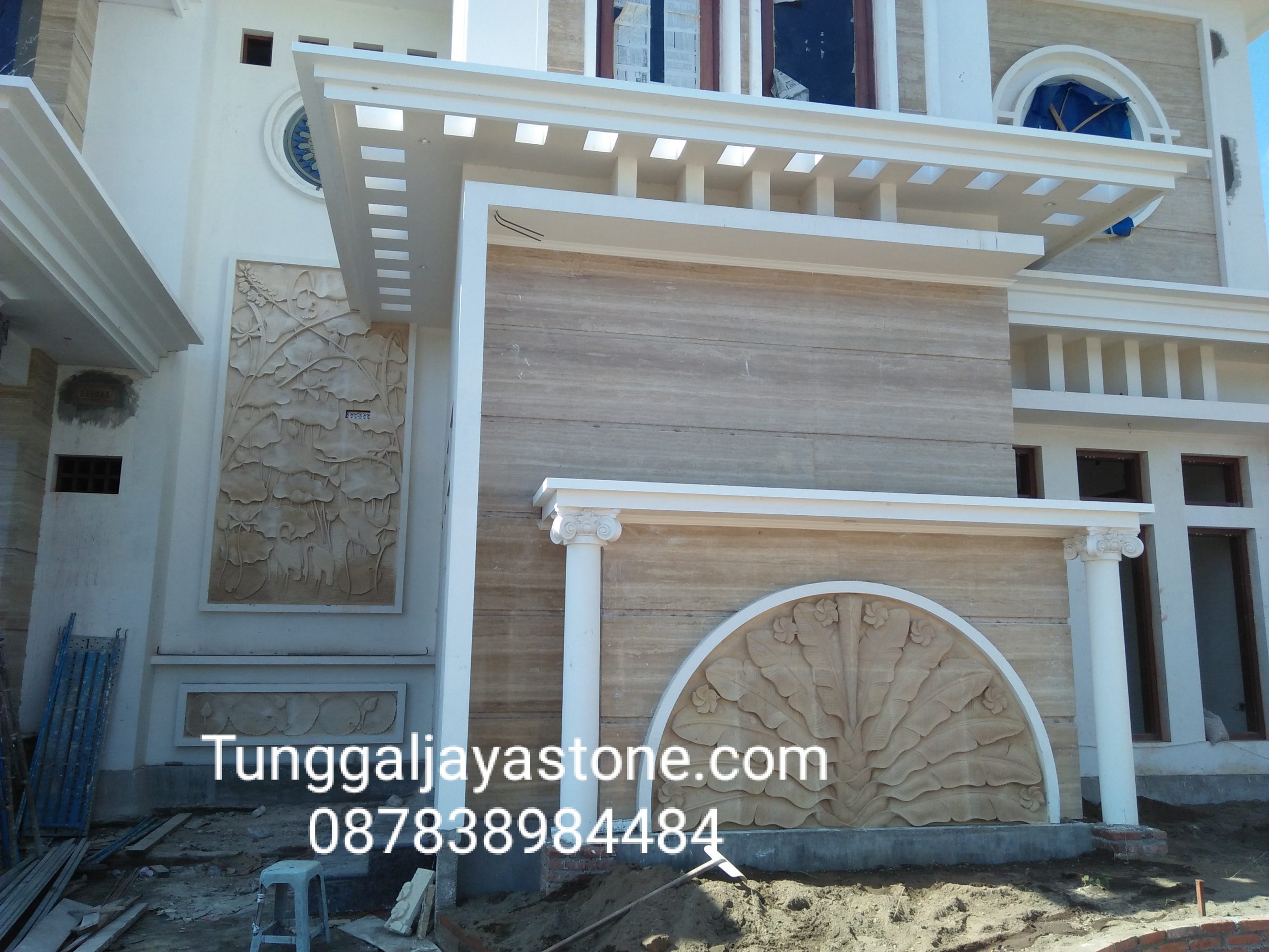 Detail Rumah Minimalis Dengan Ornamen Batu Alam Nomer 20