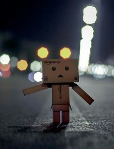 Wallpaper Danbo Bergerak - KibrisPDR