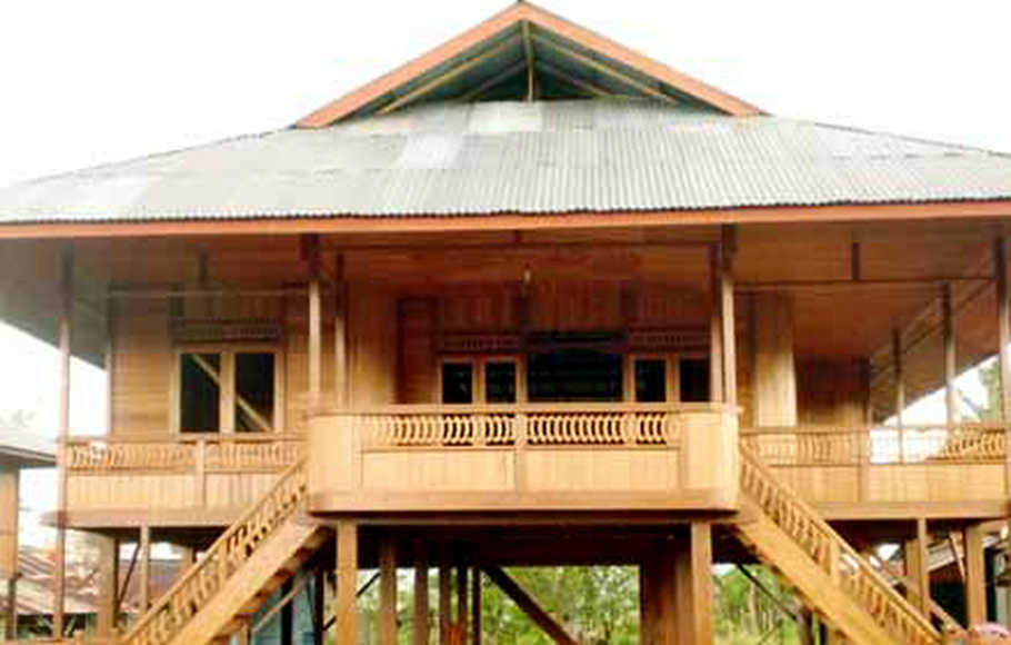 Detail Rumah Panggung Manado Nomer 22
