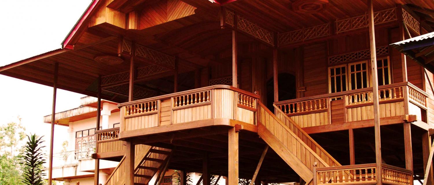 Detail Rumah Panggung Manado Nomer 37