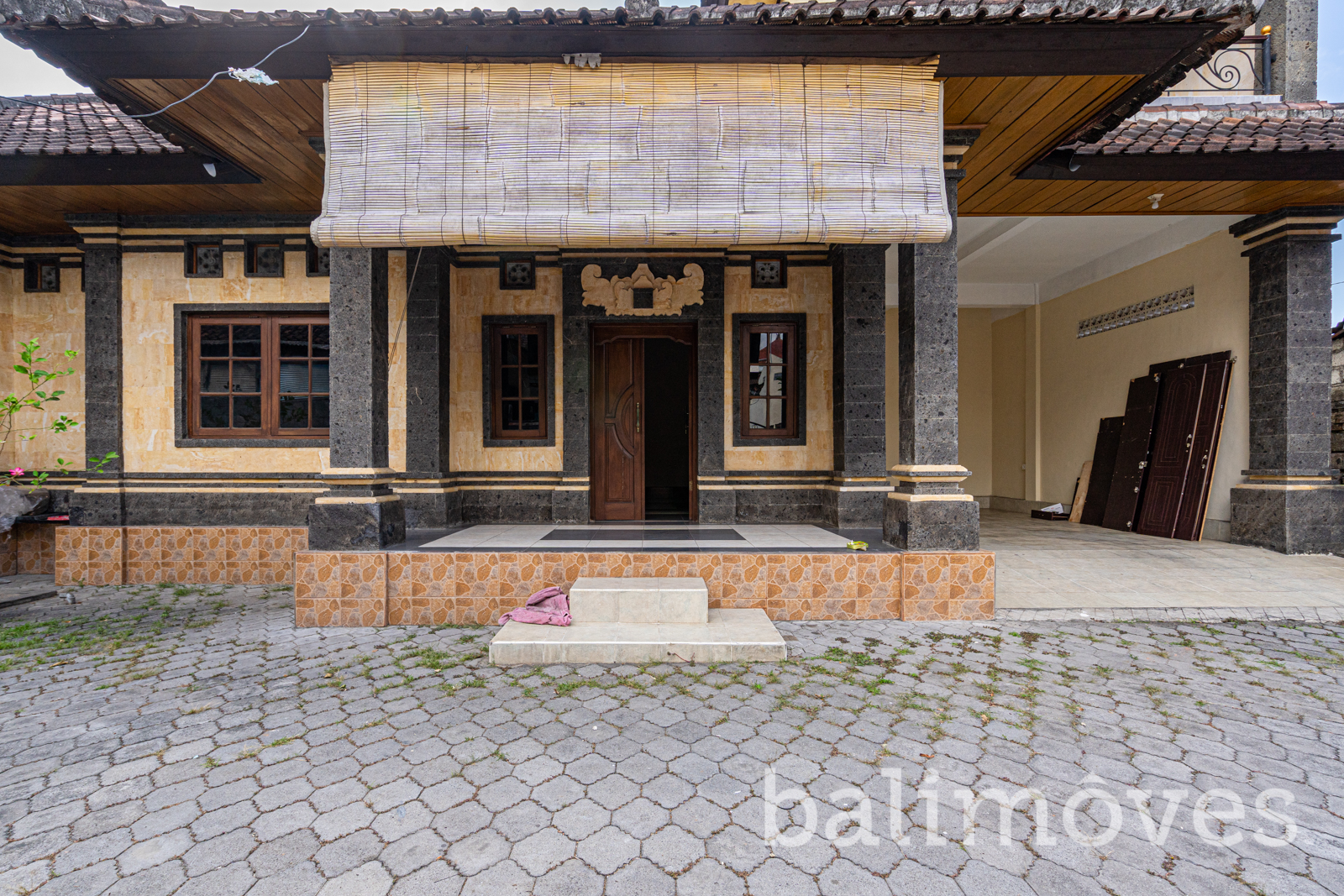 Detail Rumah Paras Palimanan Nomer 42