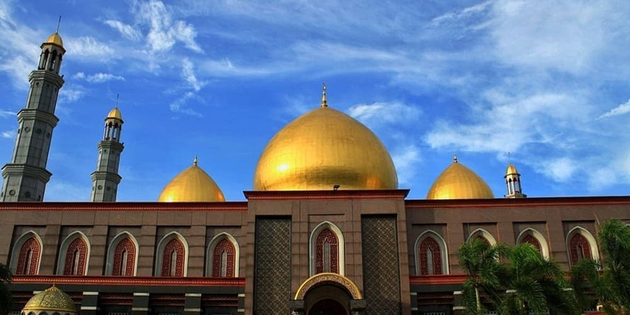 Detail Rumah Pemilik Masjid Kubah Emas Nomer 42