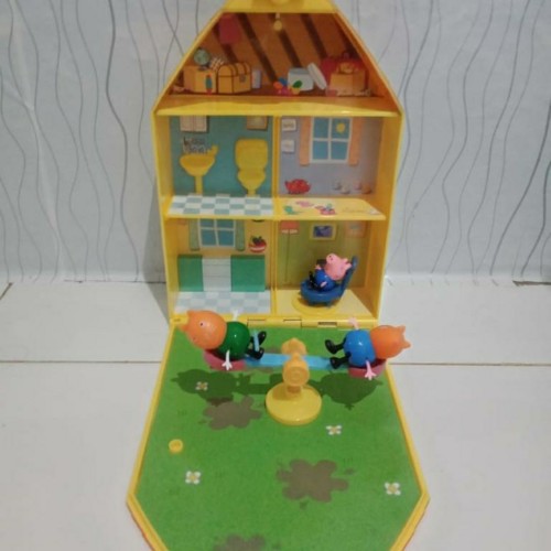 Detail Rumah Peppa Pig Nomer 41