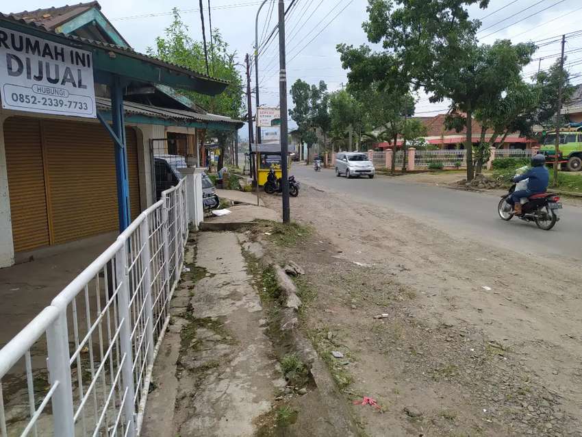 Detail Rumah Pinggir Jalan Nomer 38