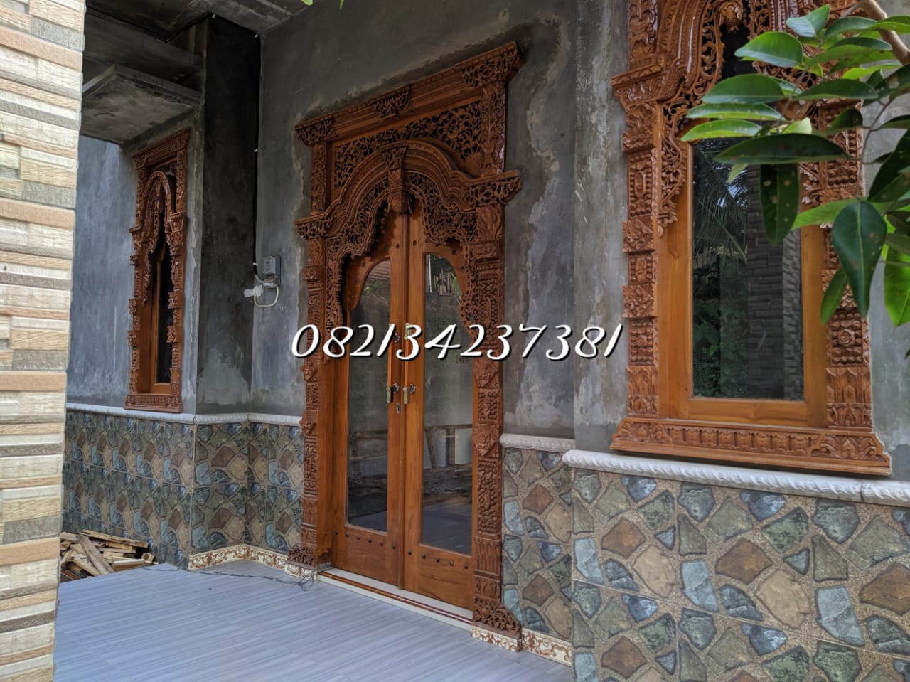 Detail Rumah Pintu Gebyok Batu Alam Nomer 21