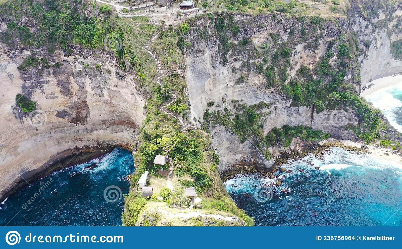 Detail Rumah Pohon Batu Molenteng Nusa Penida Nomer 28