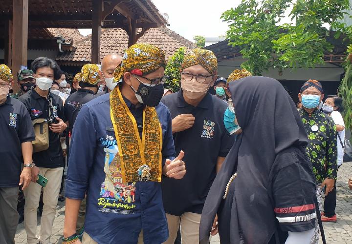 Detail Rumah Pribadi Sandiaga Uno Nomer 47