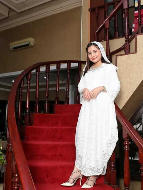 Detail Rumah Prilly Latuconsina Yang Baru Nomer 20