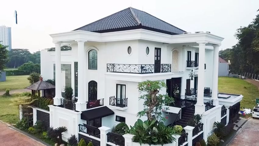 Detail Rumah Prilly Latuconsina Yang Lama Nomer 13