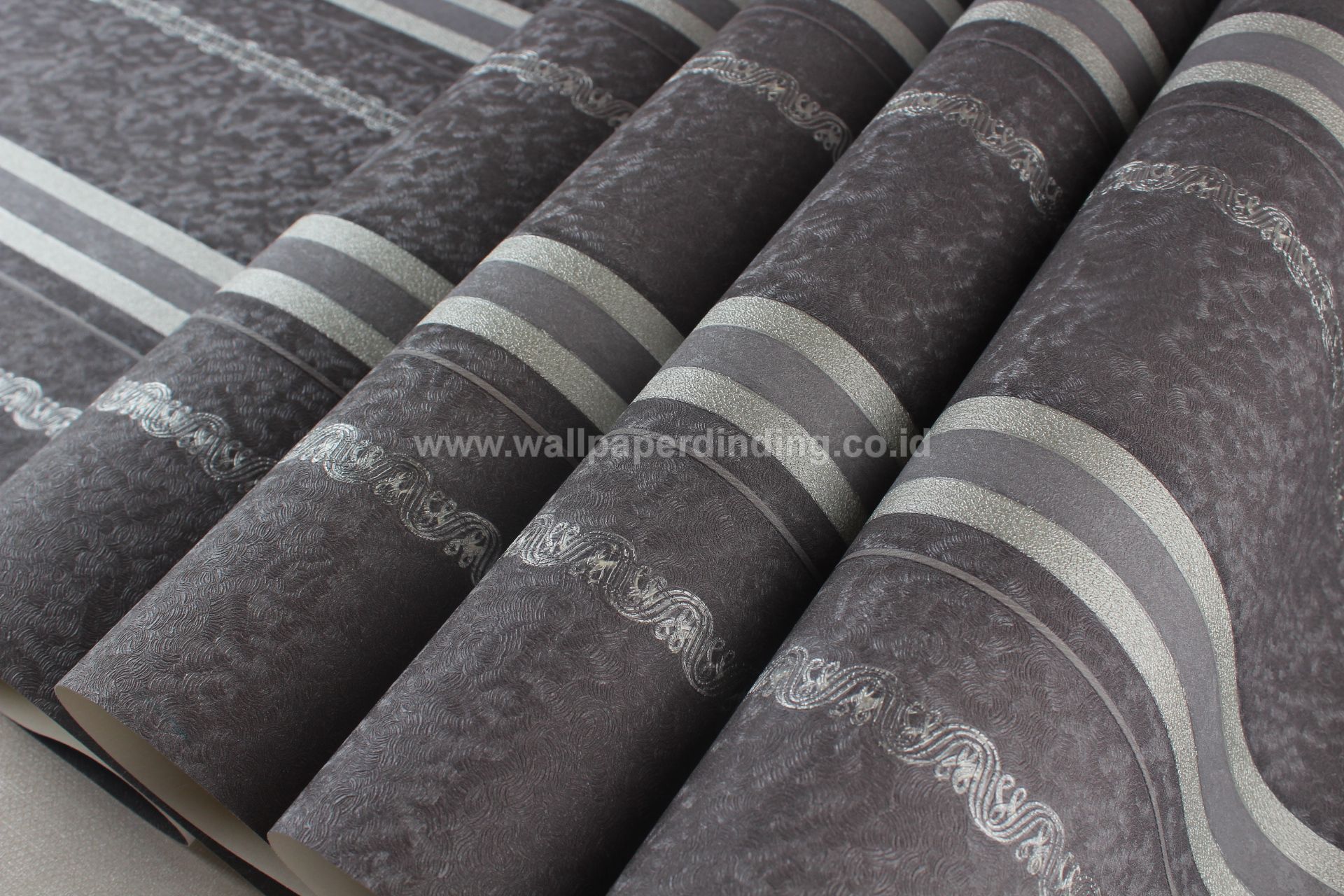 Detail Wallpaper Dinding Warna Abu Abu Nomer 24