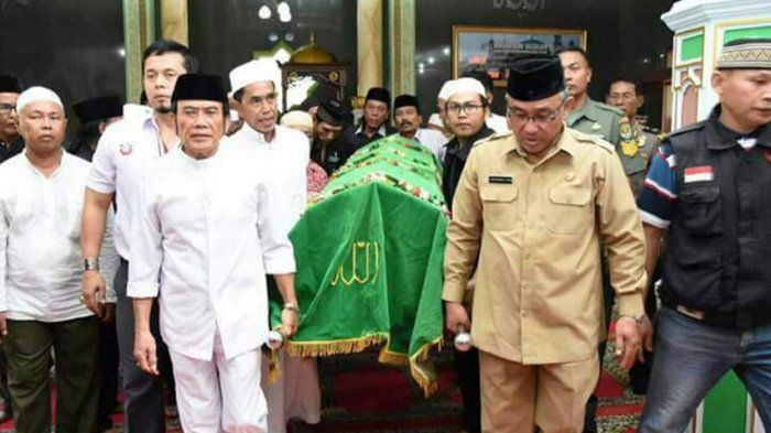 Detail Rumah Rhoma Irama Di Depok Nomer 19