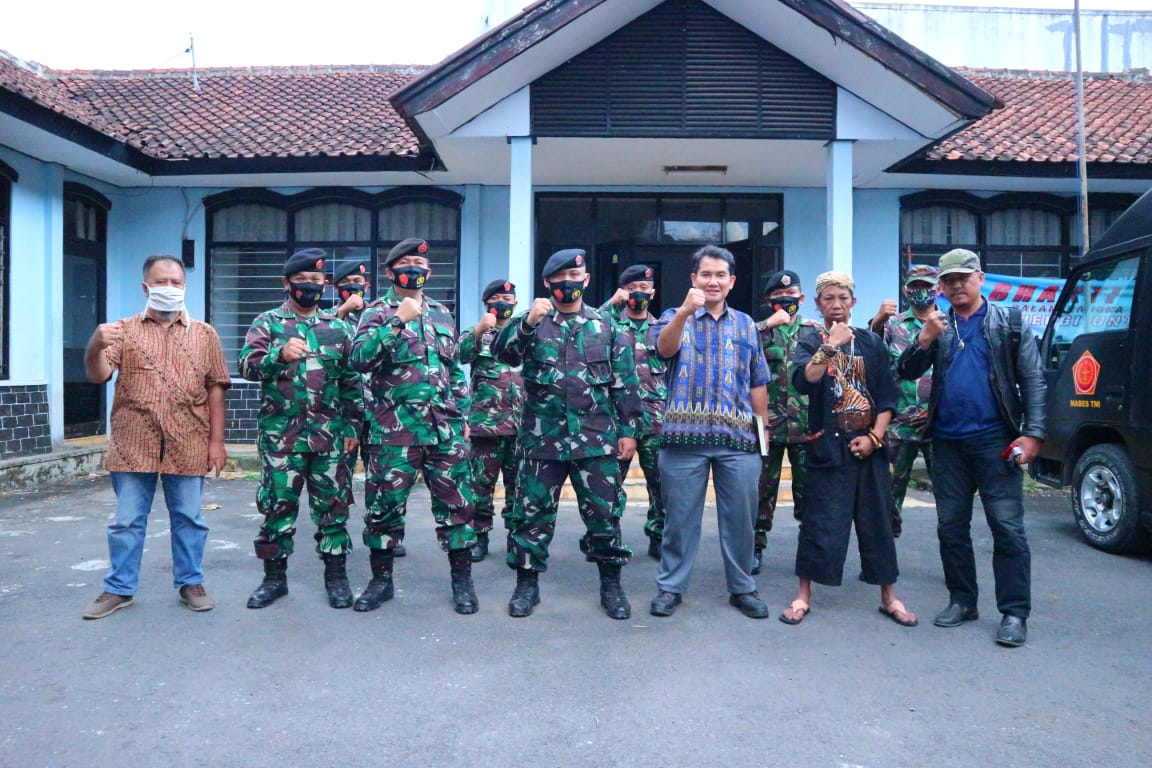 Detail Rumah Rhoma Irama Di Tasikmalaya Nomer 39