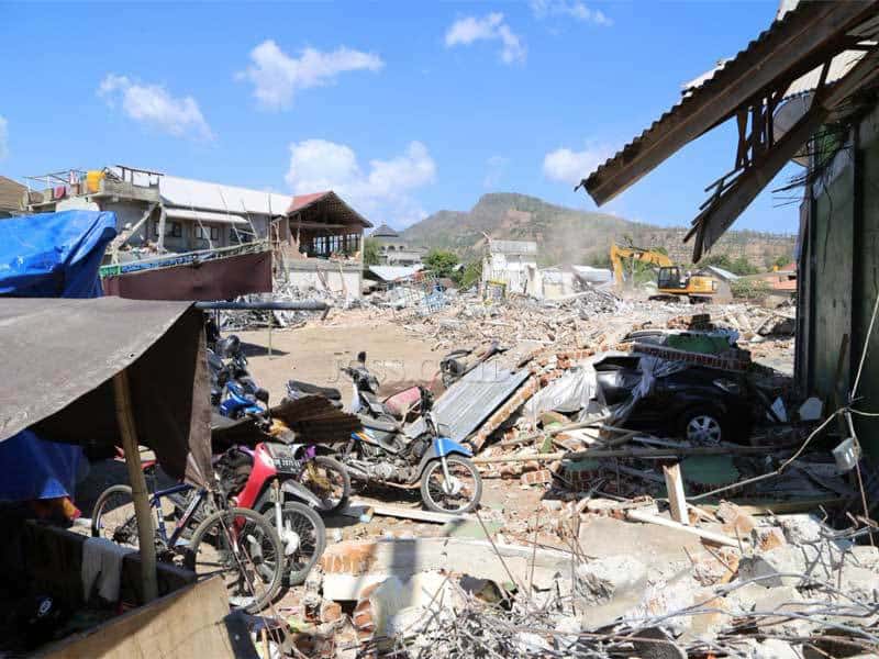 Detail Rumah Rusak Gempa Lombok Nomer 23