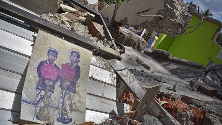 Detail Rumah Rusak Gempa Lombok Nomer 31