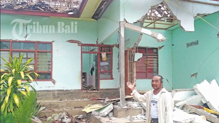 Detail Rumah Rusak Gempa Lombok Nomer 39