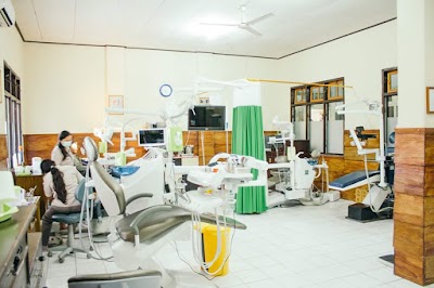 Detail Rumah Sakit Bhayangkara Kupang Nomer 37