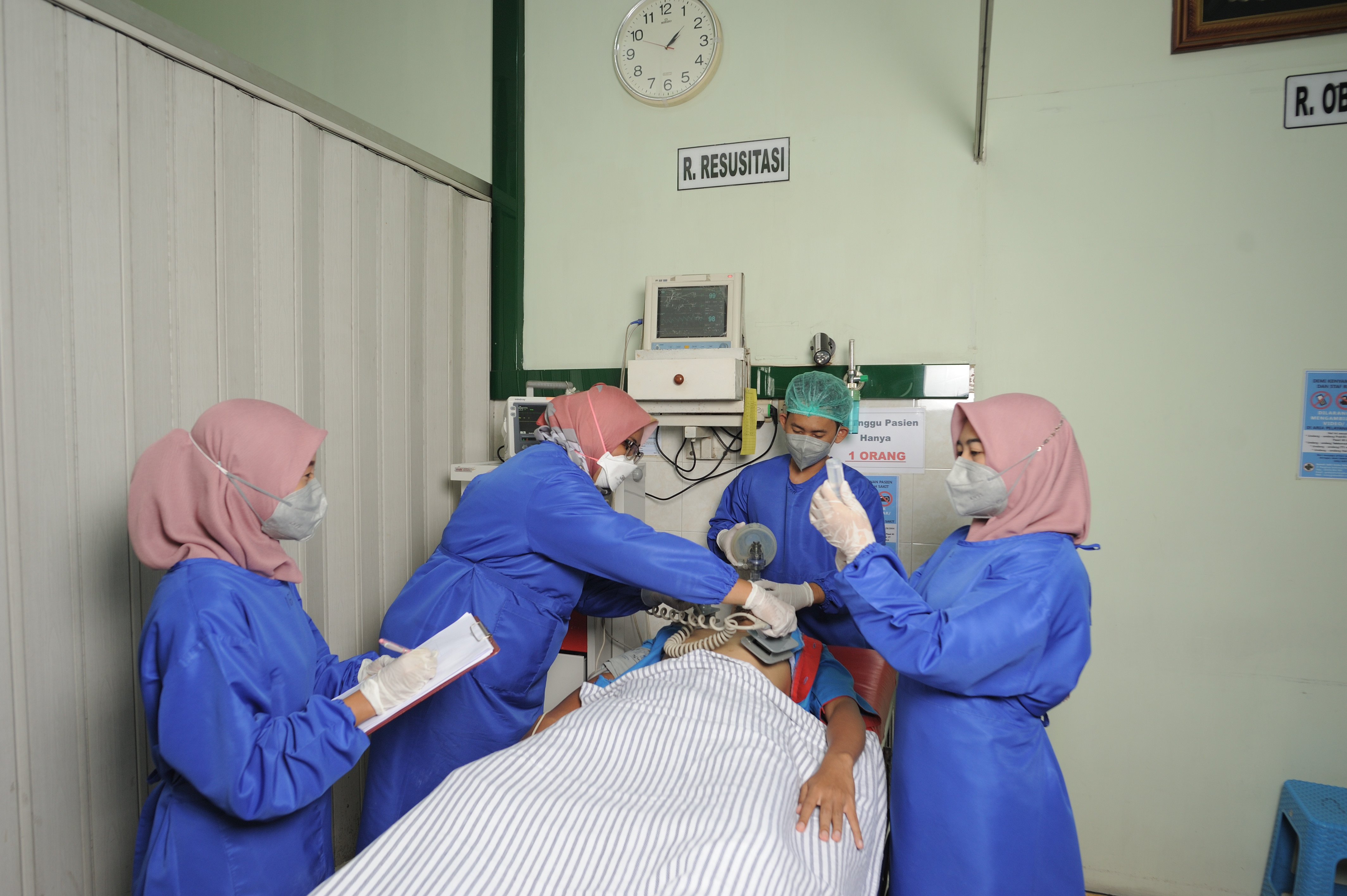 Detail Rumah Sakit Di Graha Raya Nomer 42
