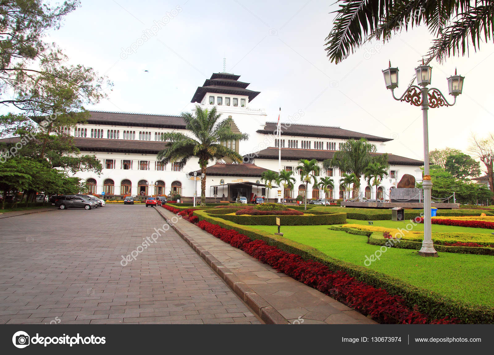 Detail Wallpaper Gedung Sate Nomer 41