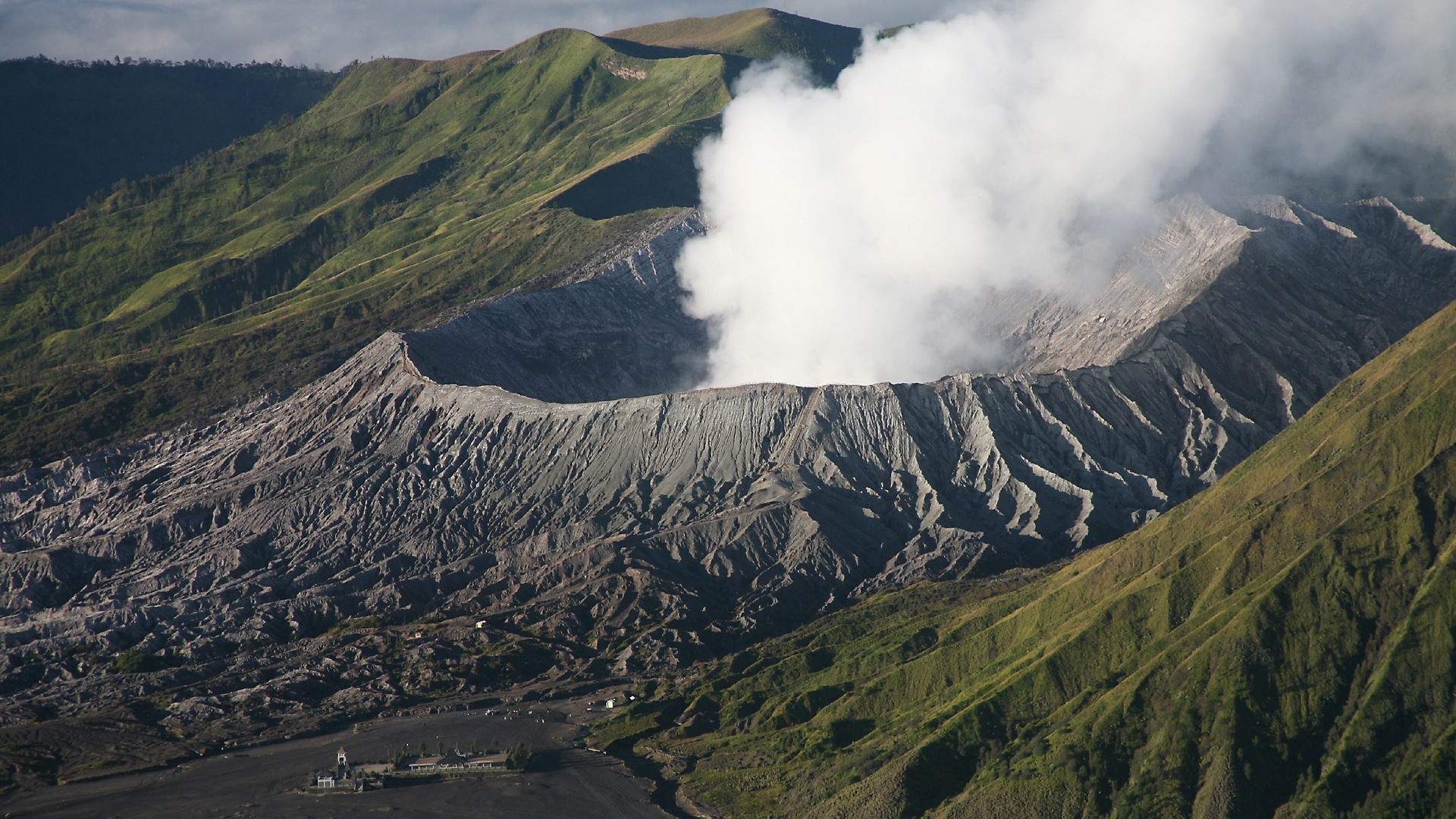 Detail Wallpaper Gunung Indonesia Nomer 51