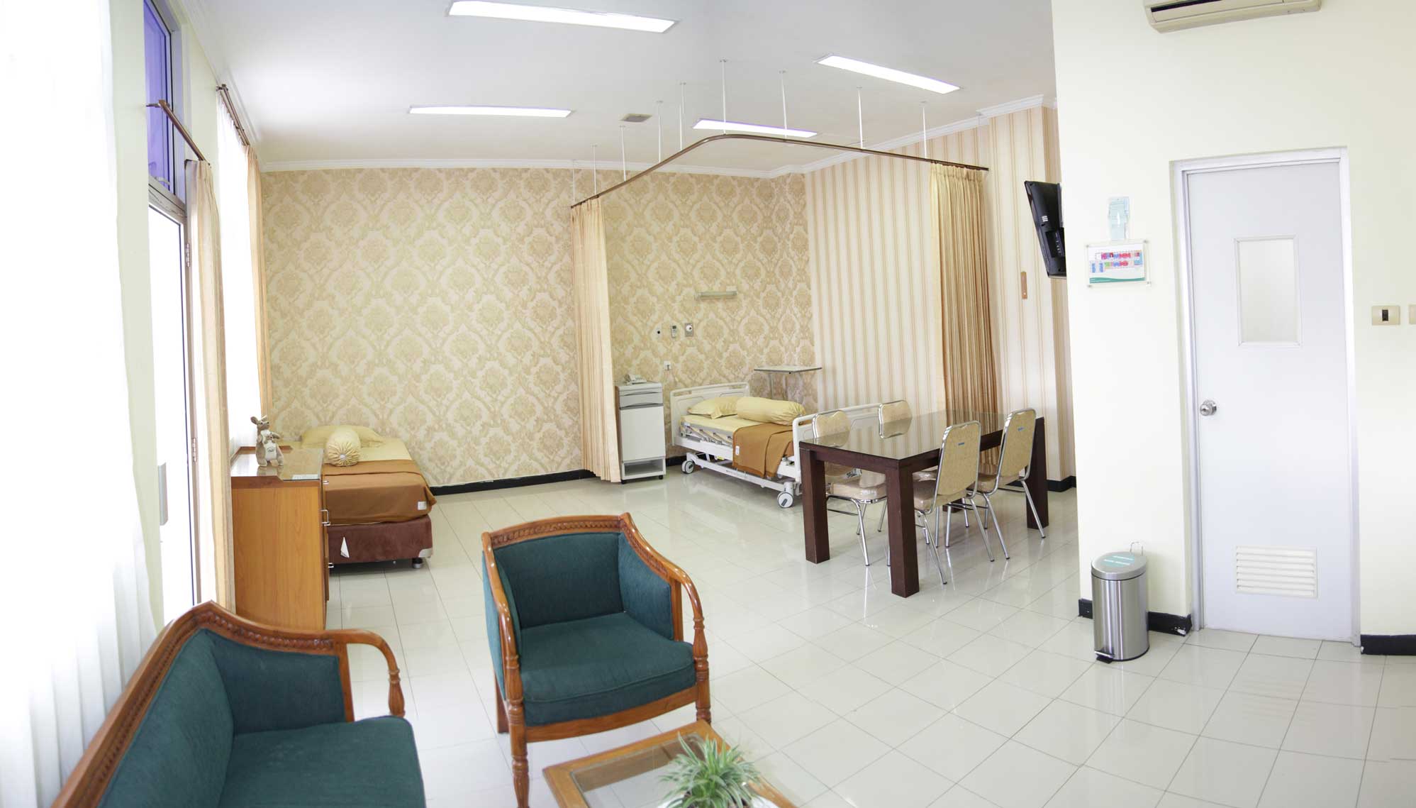 Detail Rumah Sakit Putri Surabaya Nomer 5